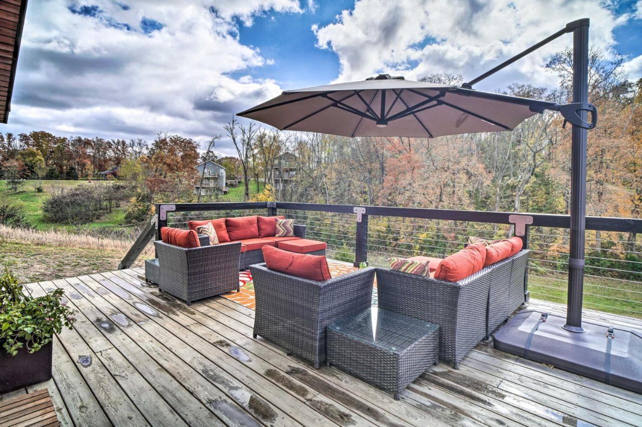 Spacious Sevierville Home With Hot Tub! Екстер'єр фото